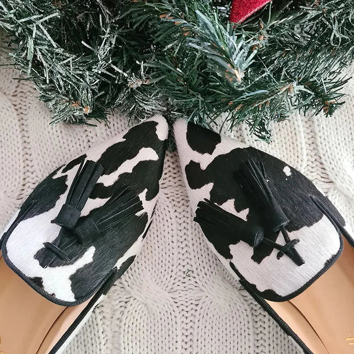 GIULIA | Mocassins raffinés à bout pointu avec élégantes pampilles décoratives