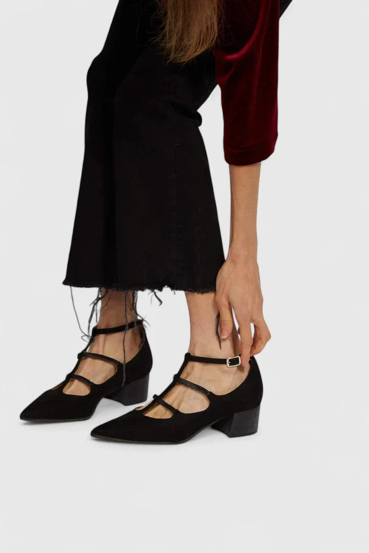 Lyn | Orthopedic Talons